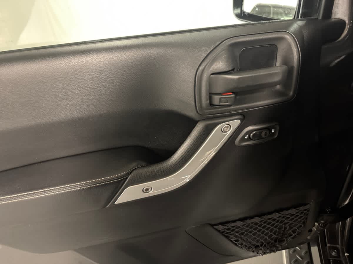 used 2014 Jeep Wrangler Unlimited car, priced at $20,497