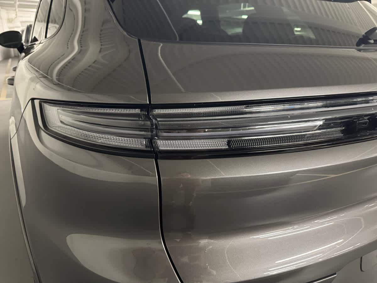 new 2025 Porsche Cayenne car