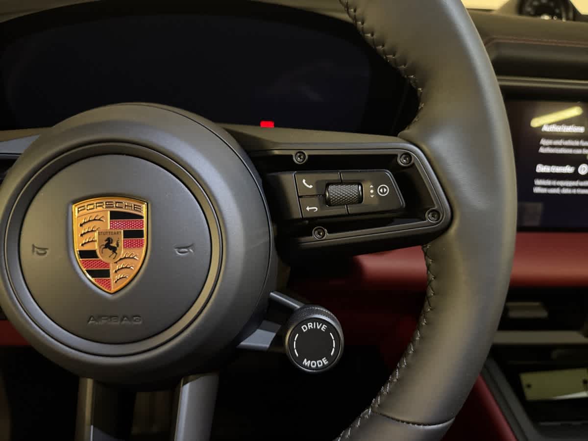 new 2025 Porsche Macan car