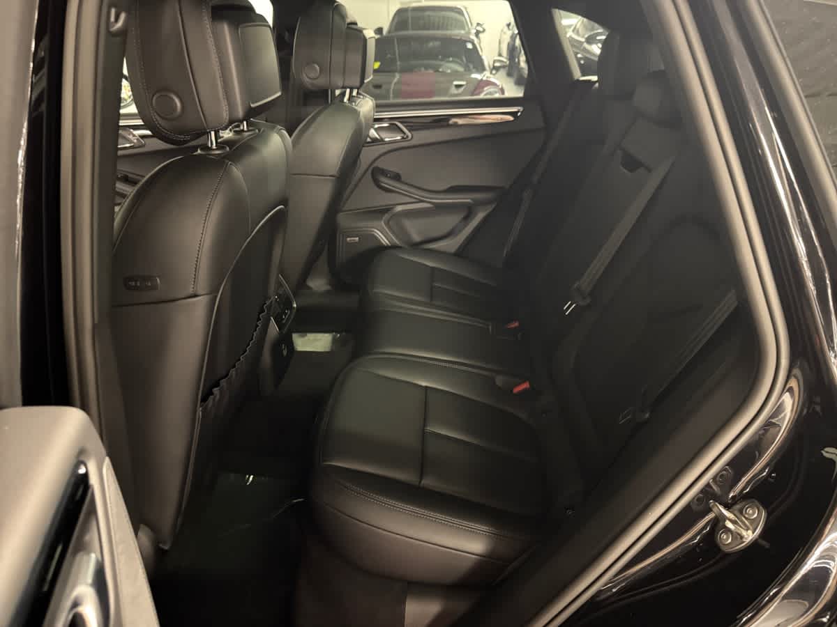 new 2025 Porsche Macan car