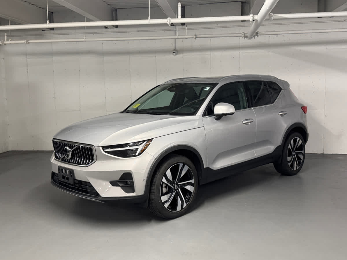 used 2023 Volvo XC40 car, priced at $33,997