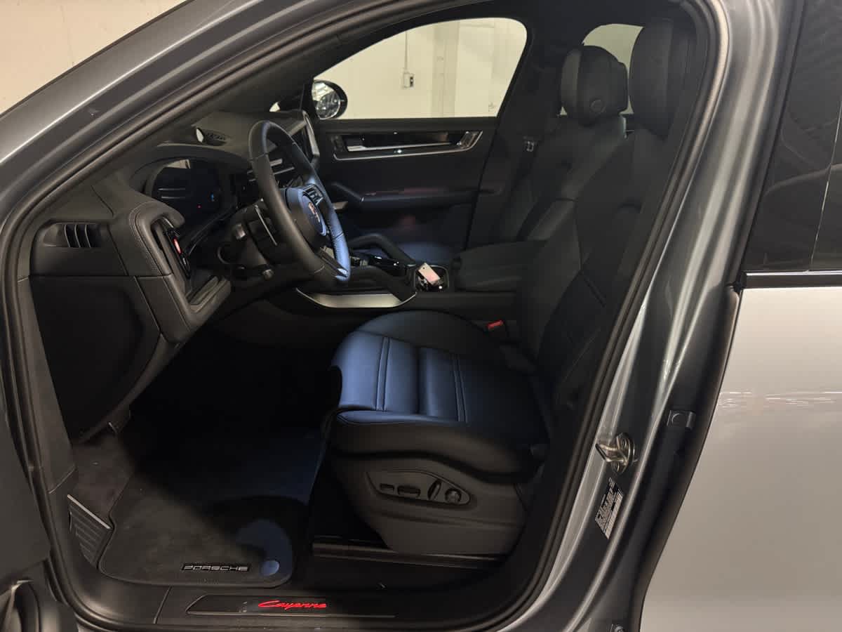 new 2025 Porsche Cayenne car