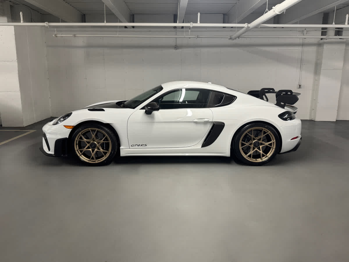 new 2025 Porsche 718 Cayman car