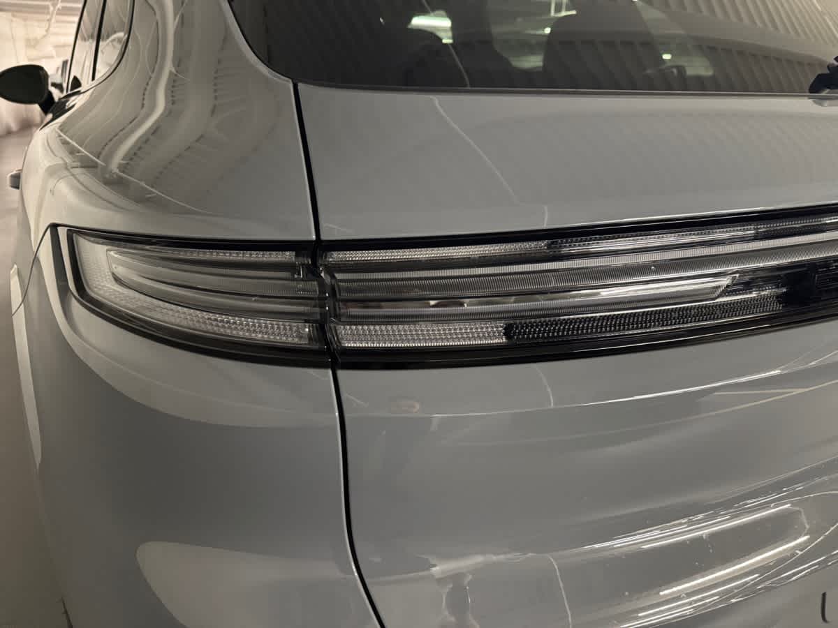 new 2025 Porsche Cayenne car