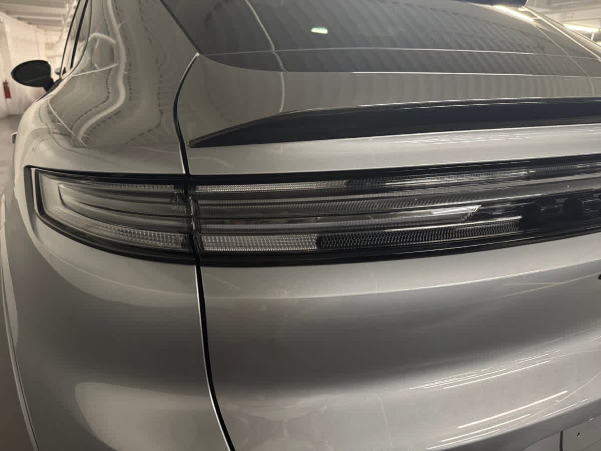 new 2025 Porsche Cayenne car