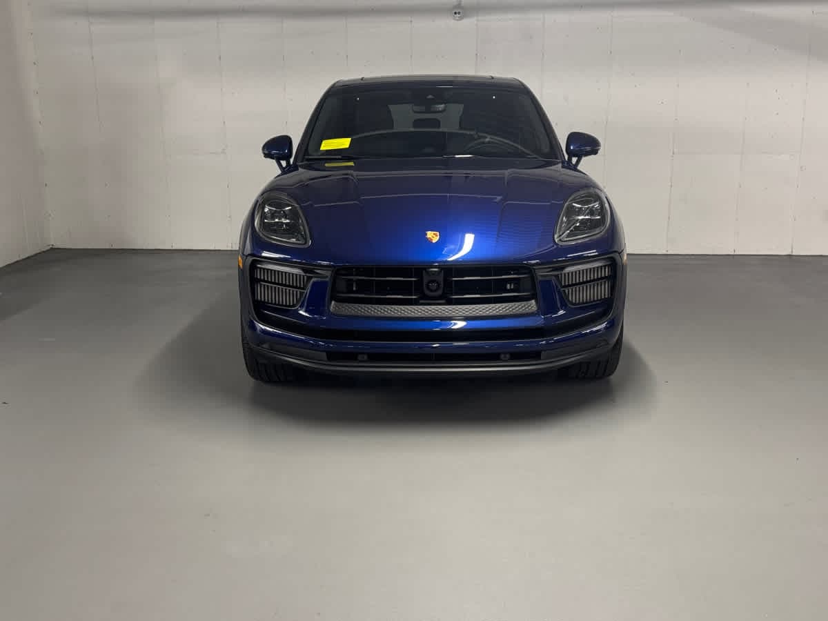 new 2025 Porsche Macan car