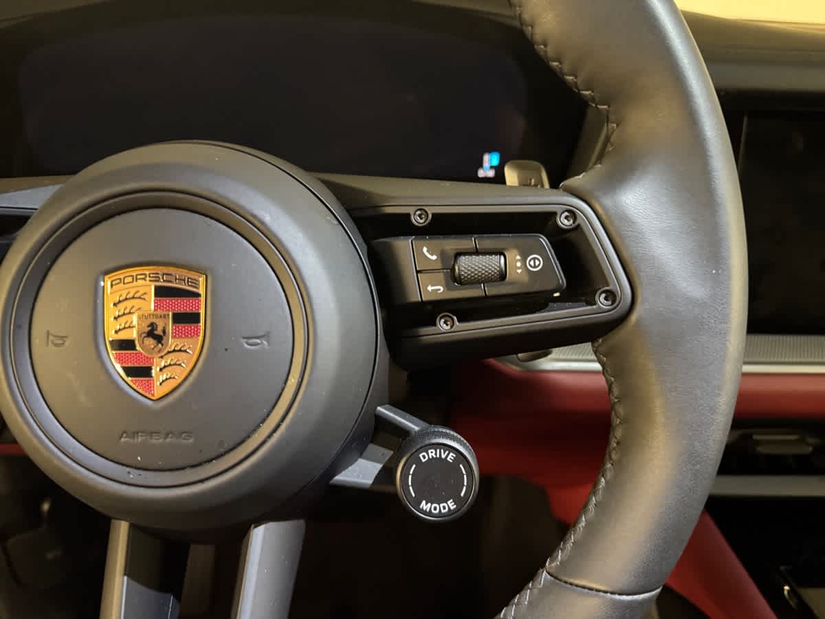 new 2025 Porsche Cayenne car