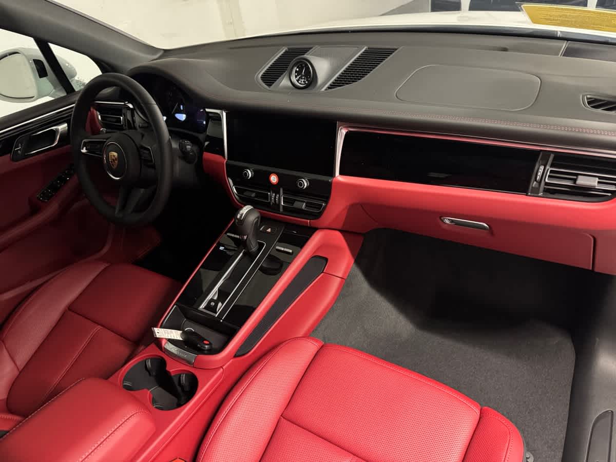 new 2025 Porsche Macan car