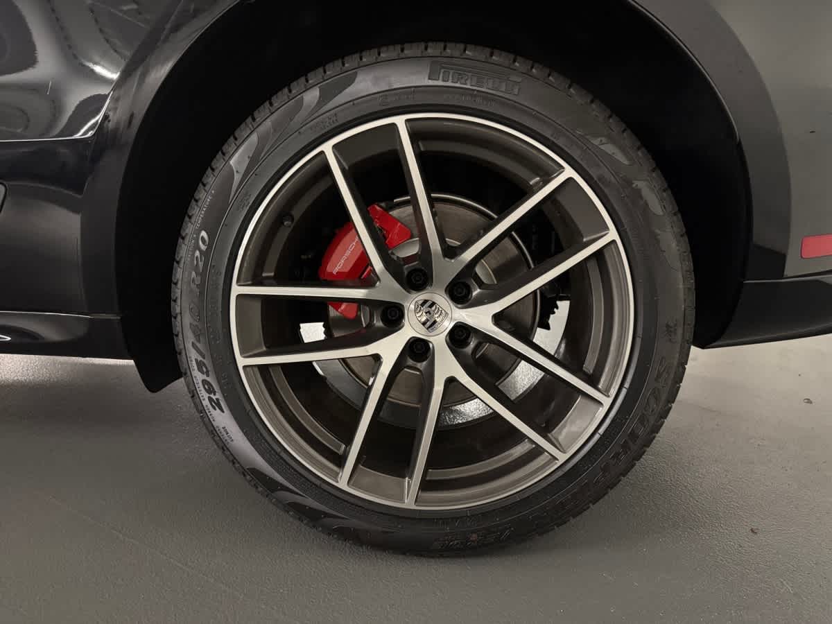 new 2025 Porsche Macan car