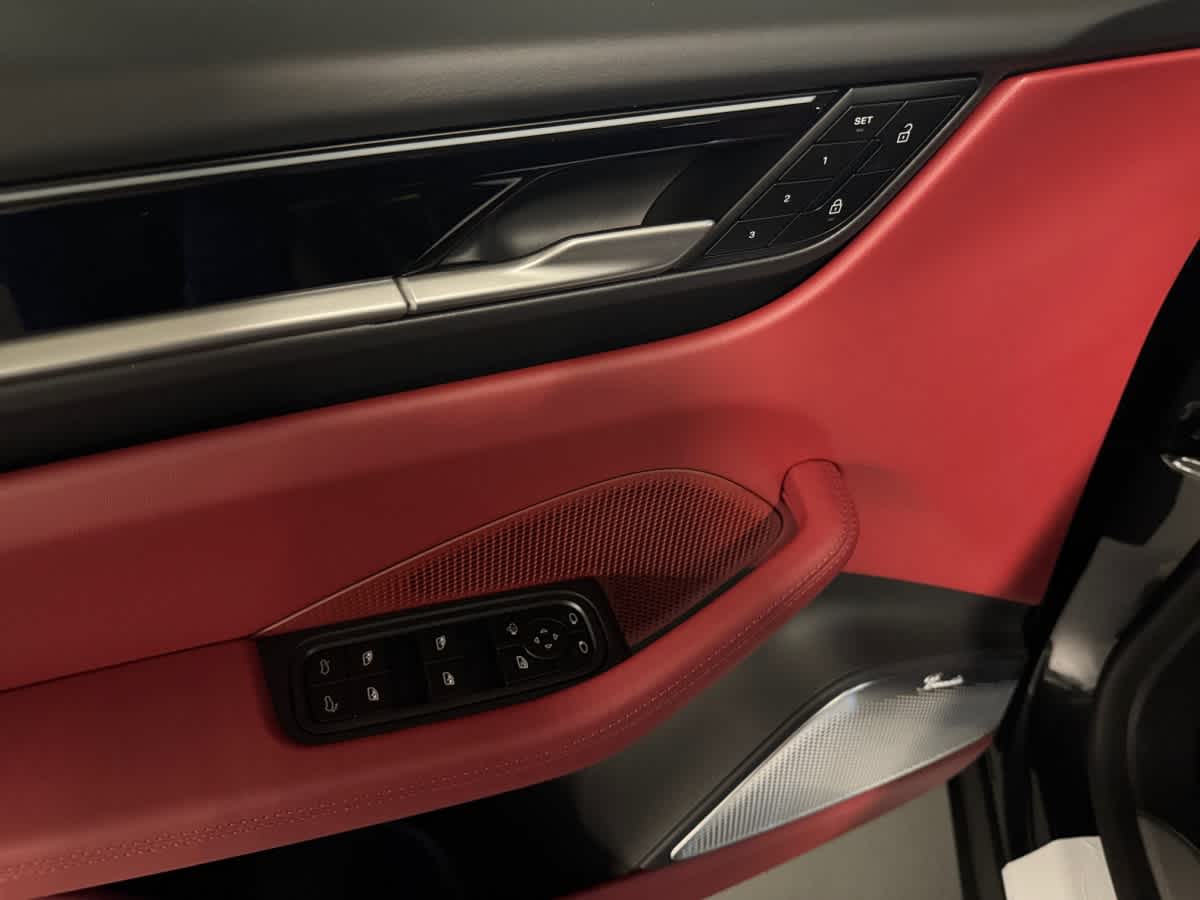 new 2025 Porsche Macan car