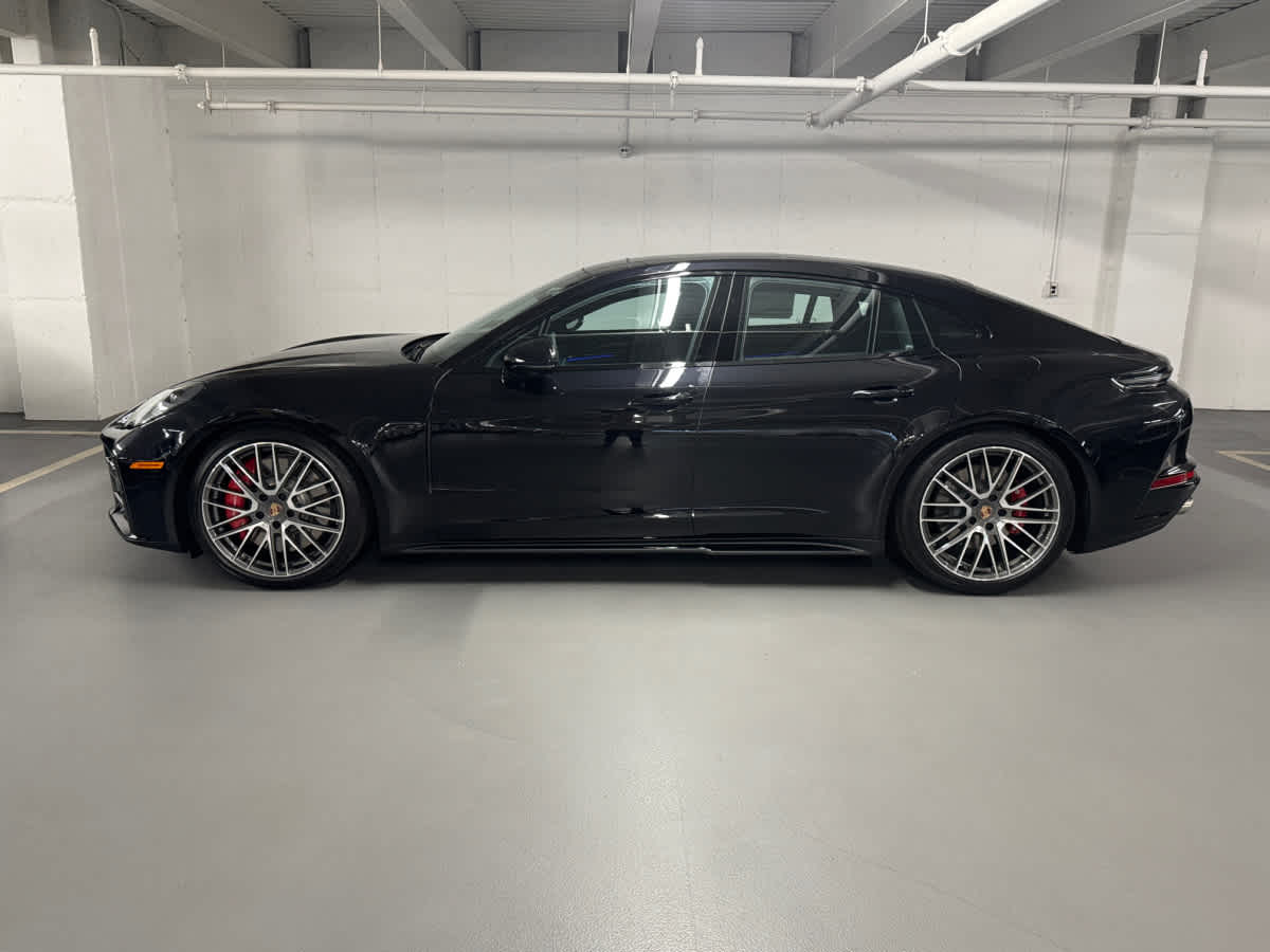new 2025 Porsche Panamera car