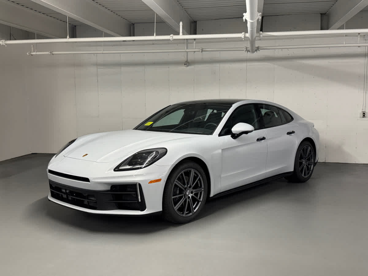 new 2026 Porsche Panamera car