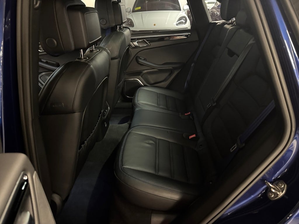 used 2025 Porsche Macan GTS car