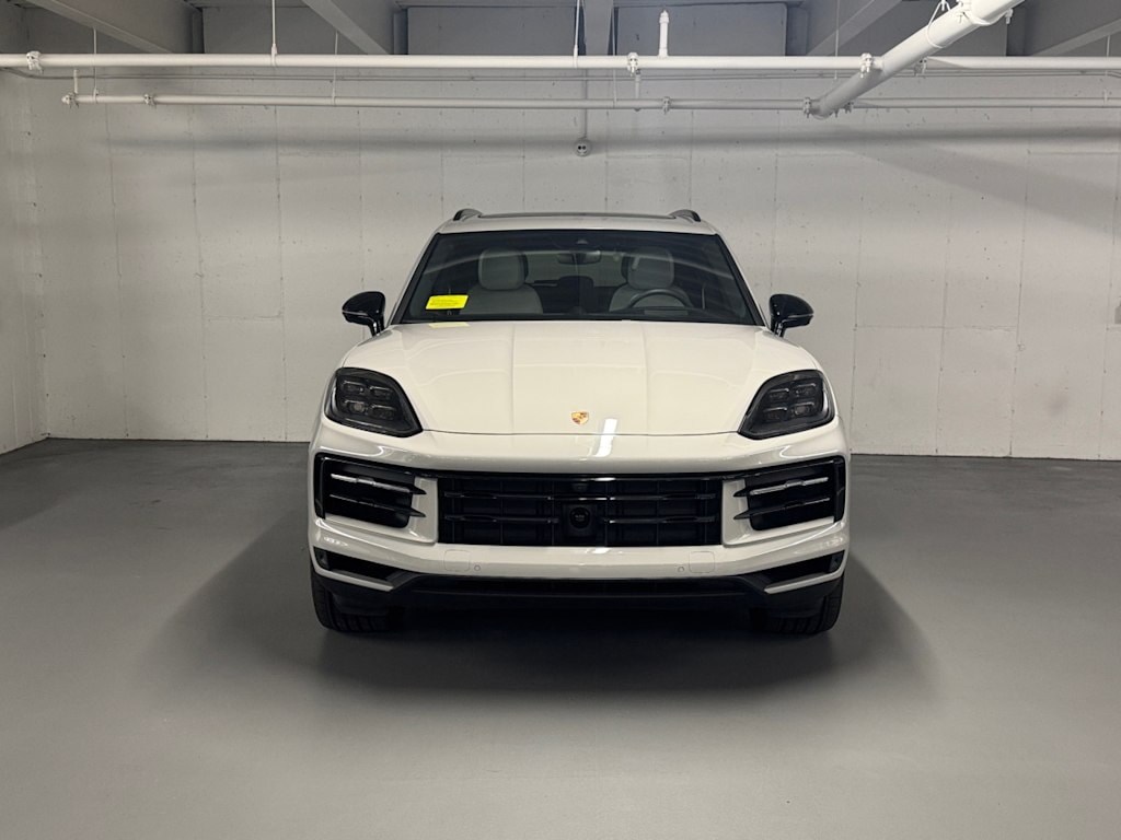 used 2025 Porsche Cayenne S E-Hybrid car