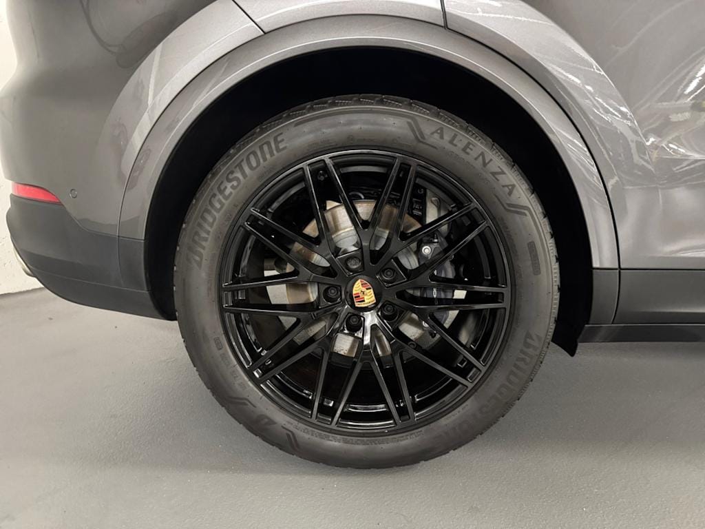 used 2025 Porsche Cayenne car