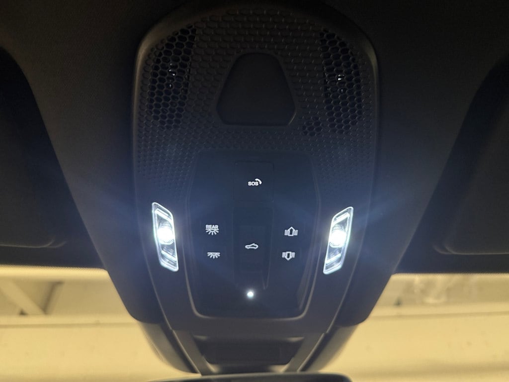 used 2025 Porsche Cayenne S E-Hybrid car