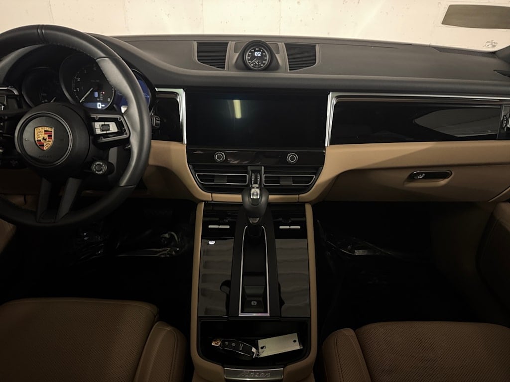 used 2025 Porsche Macan car