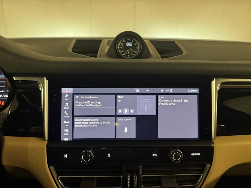 used 2025 Porsche Macan car