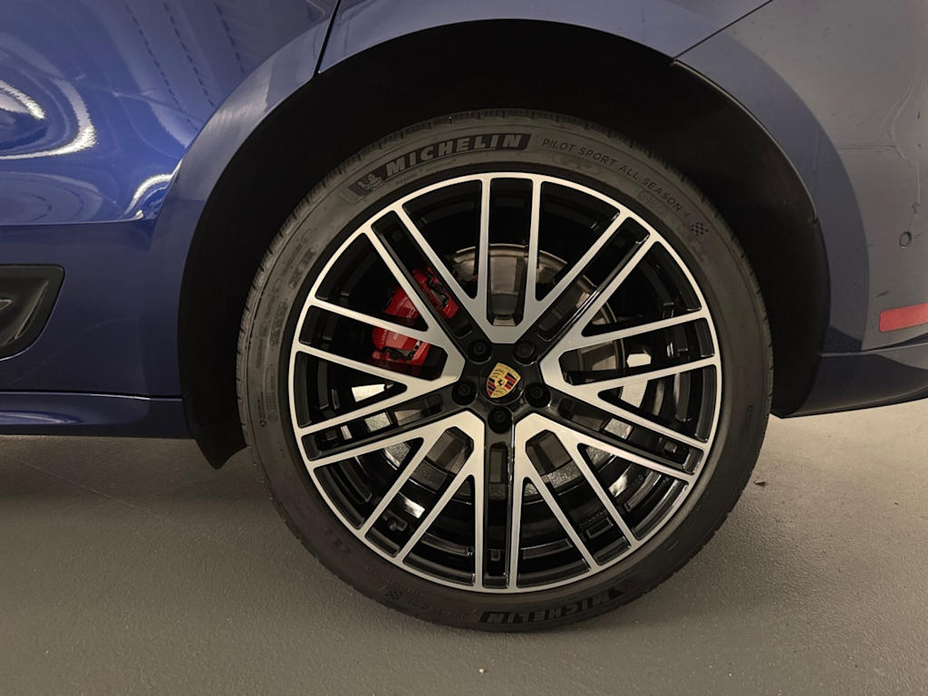 used 2025 Porsche Macan GTS car