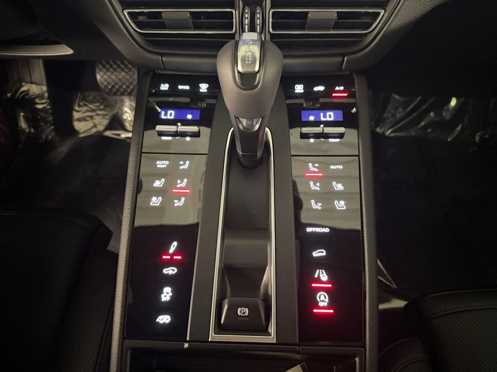 used 2025 Porsche Macan S car