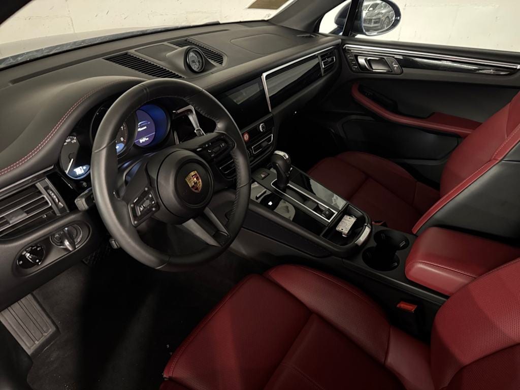 used 2025 Porsche Macan car