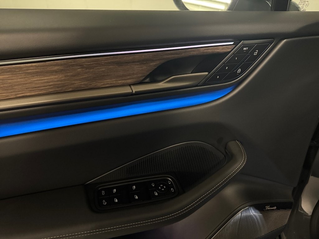 used 2025 Porsche Macan Turbo Electric car