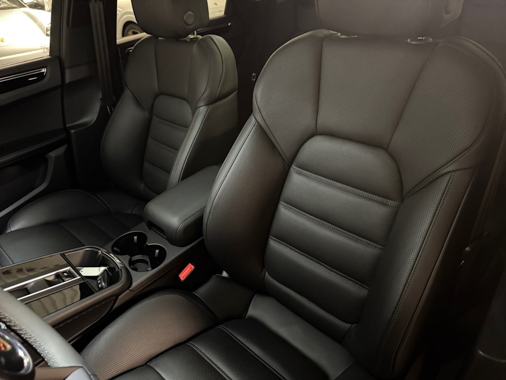 used 2025 Porsche Macan S car