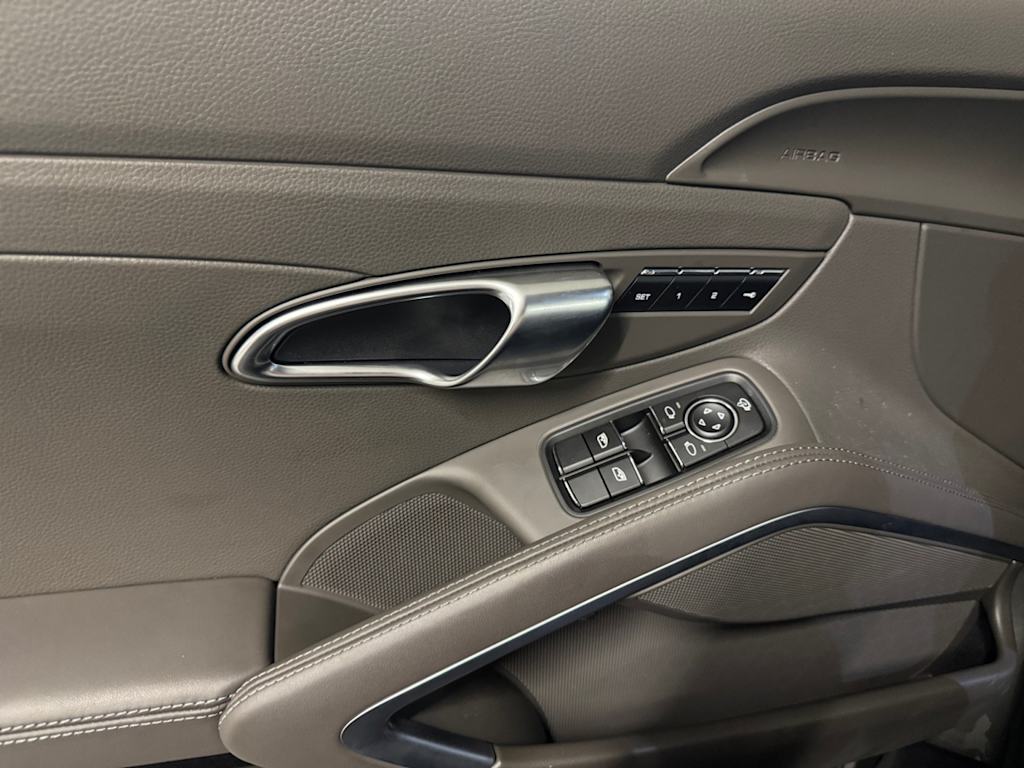 used 2025 Porsche 718 Boxster car