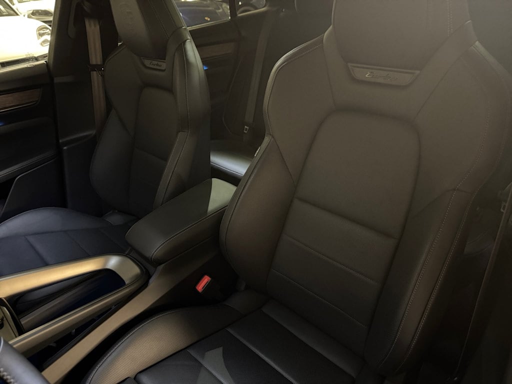 used 2025 Porsche Macan Turbo Electric car