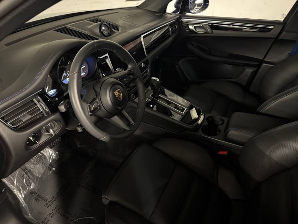 used 2025 Porsche Macan GTS car