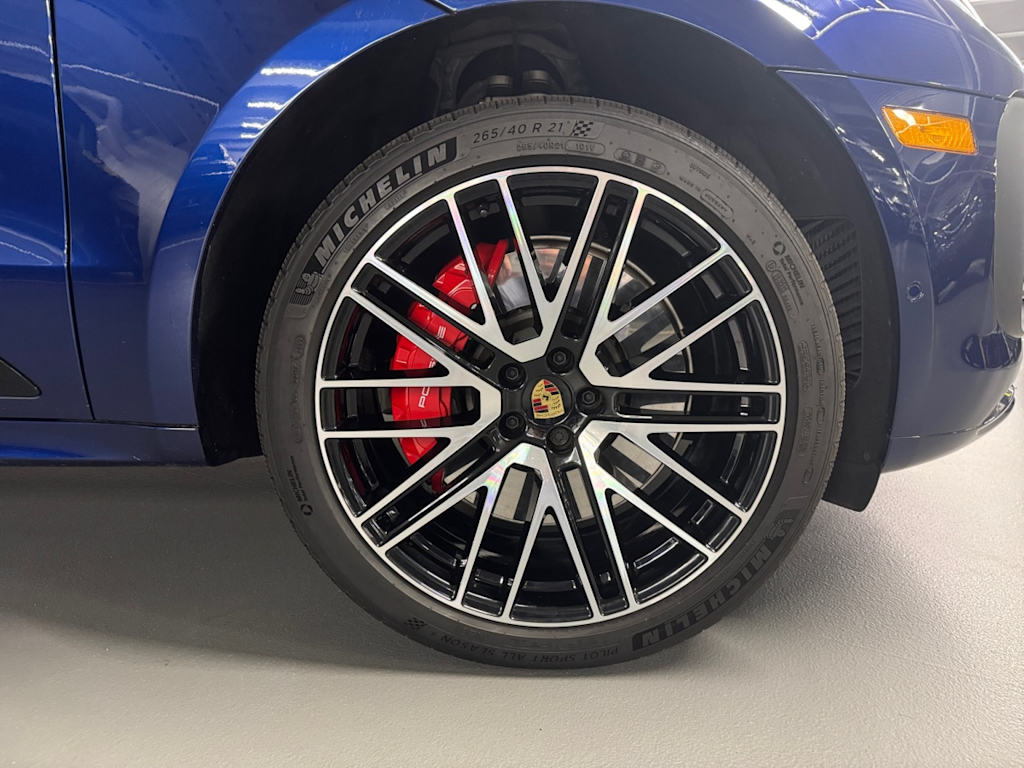 used 2025 Porsche Macan GTS car