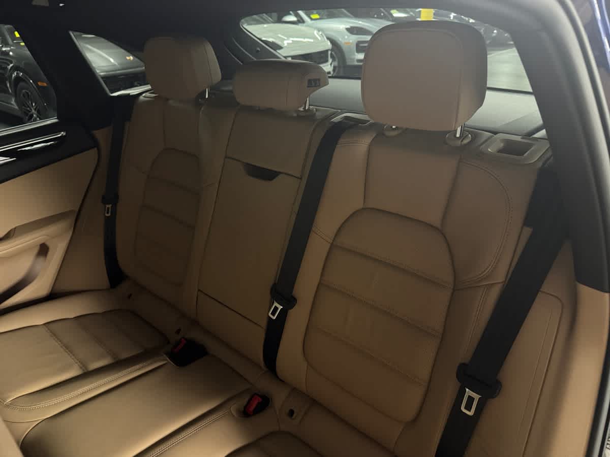 new 2025 Porsche Macan car
