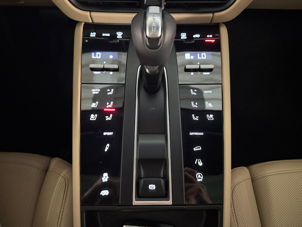 used 2025 Porsche Macan S car