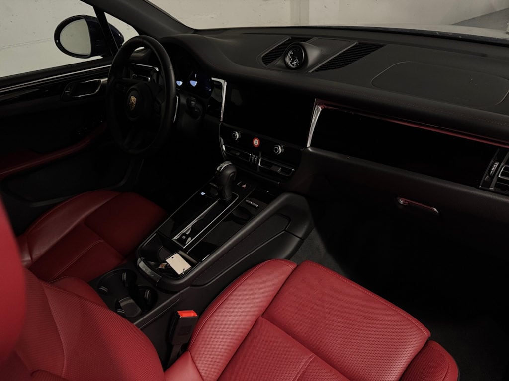 used 2025 Porsche Macan car