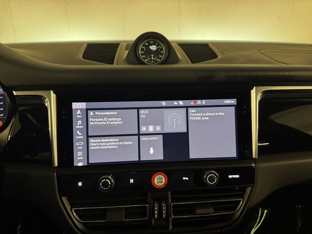 used 2025 Porsche Macan GTS car