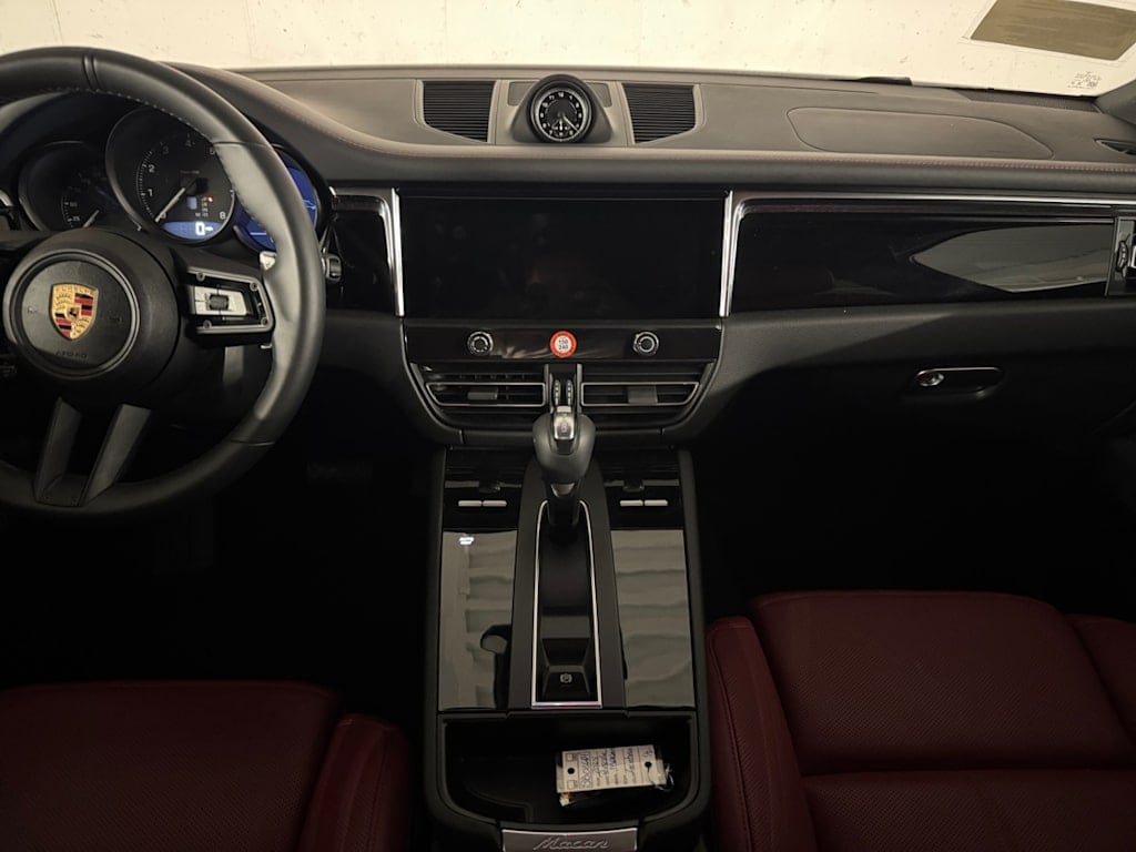 used 2025 Porsche Macan car