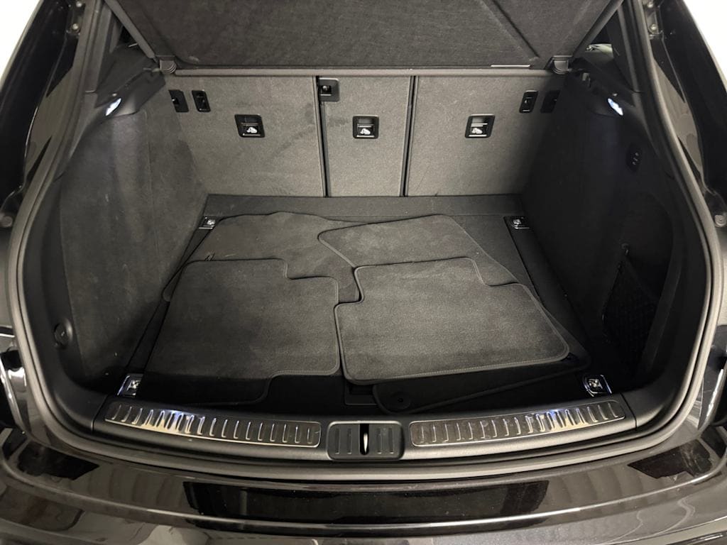 used 2025 Porsche Macan S car