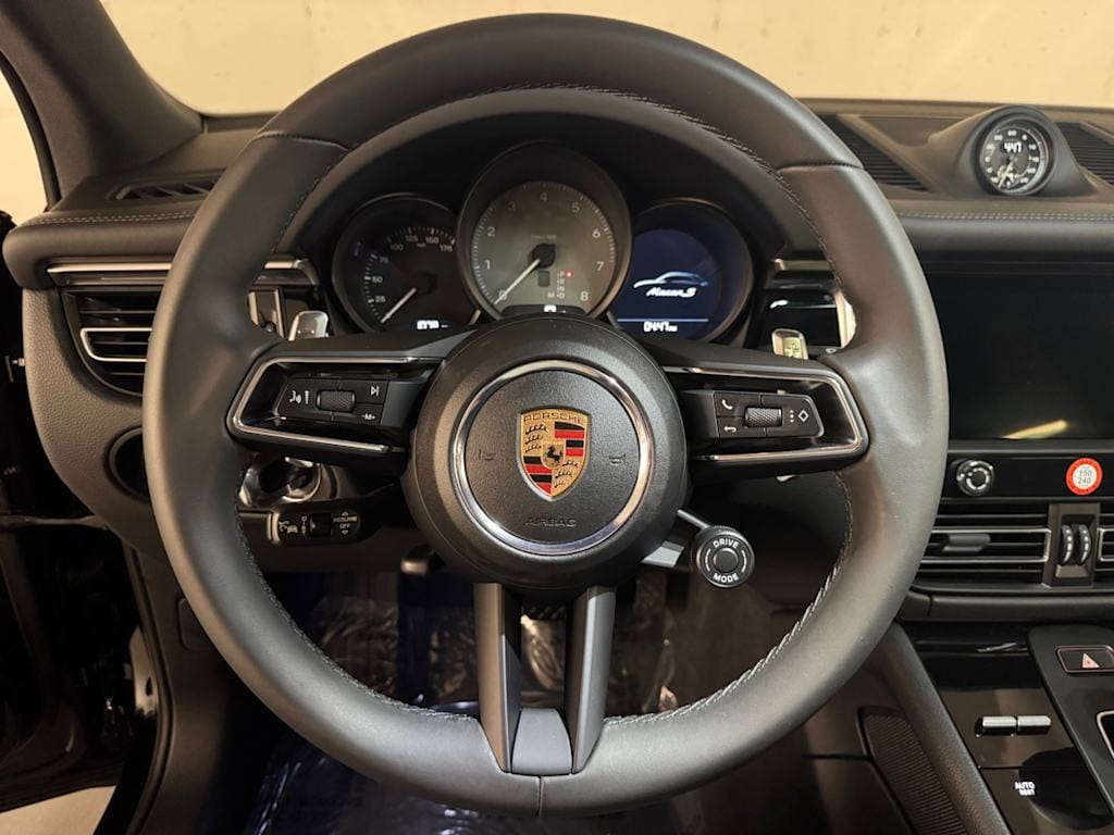 used 2025 Porsche Macan S car