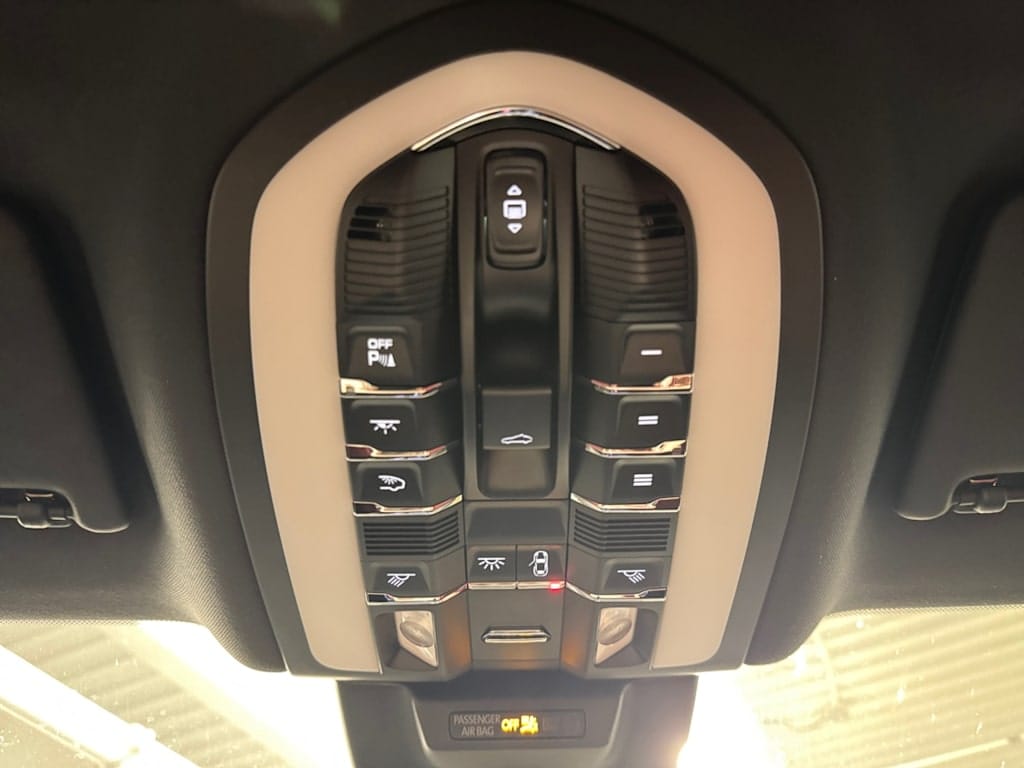 used 2025 Porsche Macan car