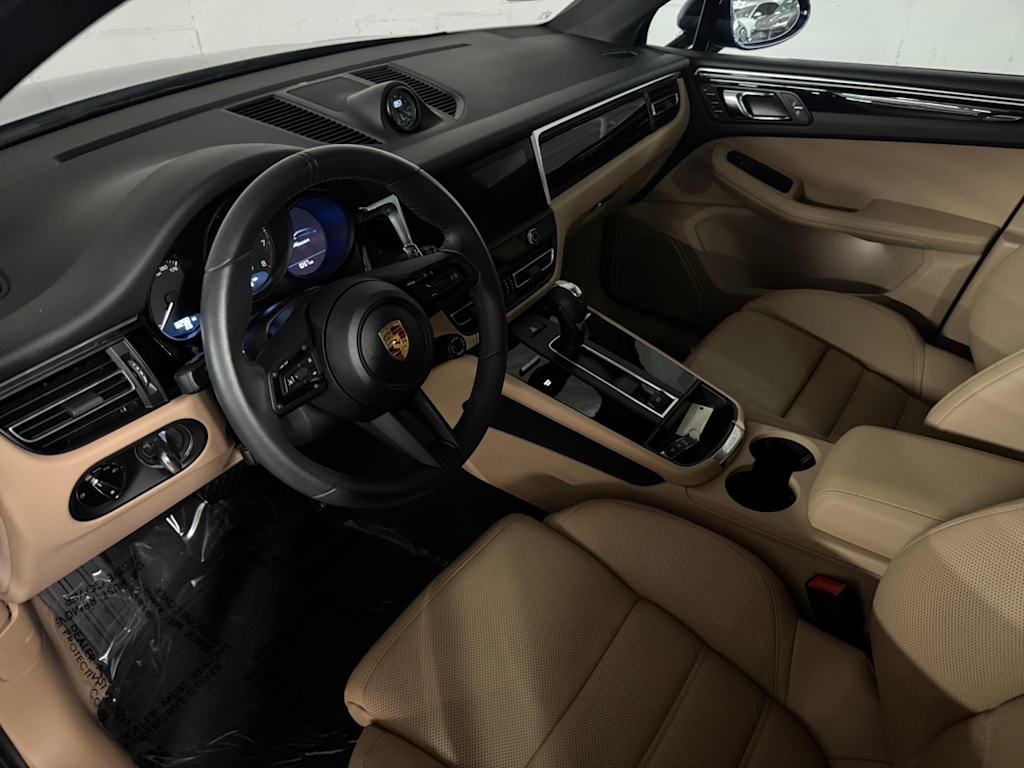 used 2025 Porsche Macan car