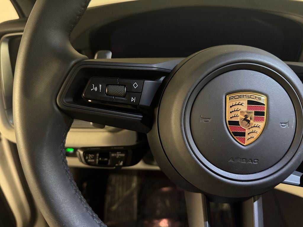 used 2025 Porsche Cayenne S E-Hybrid car