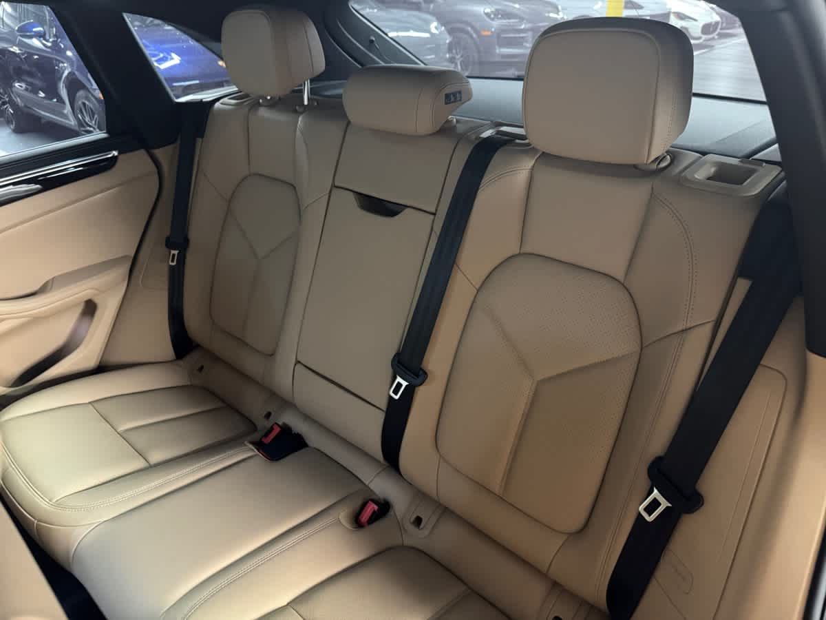 new 2025 Porsche Macan car
