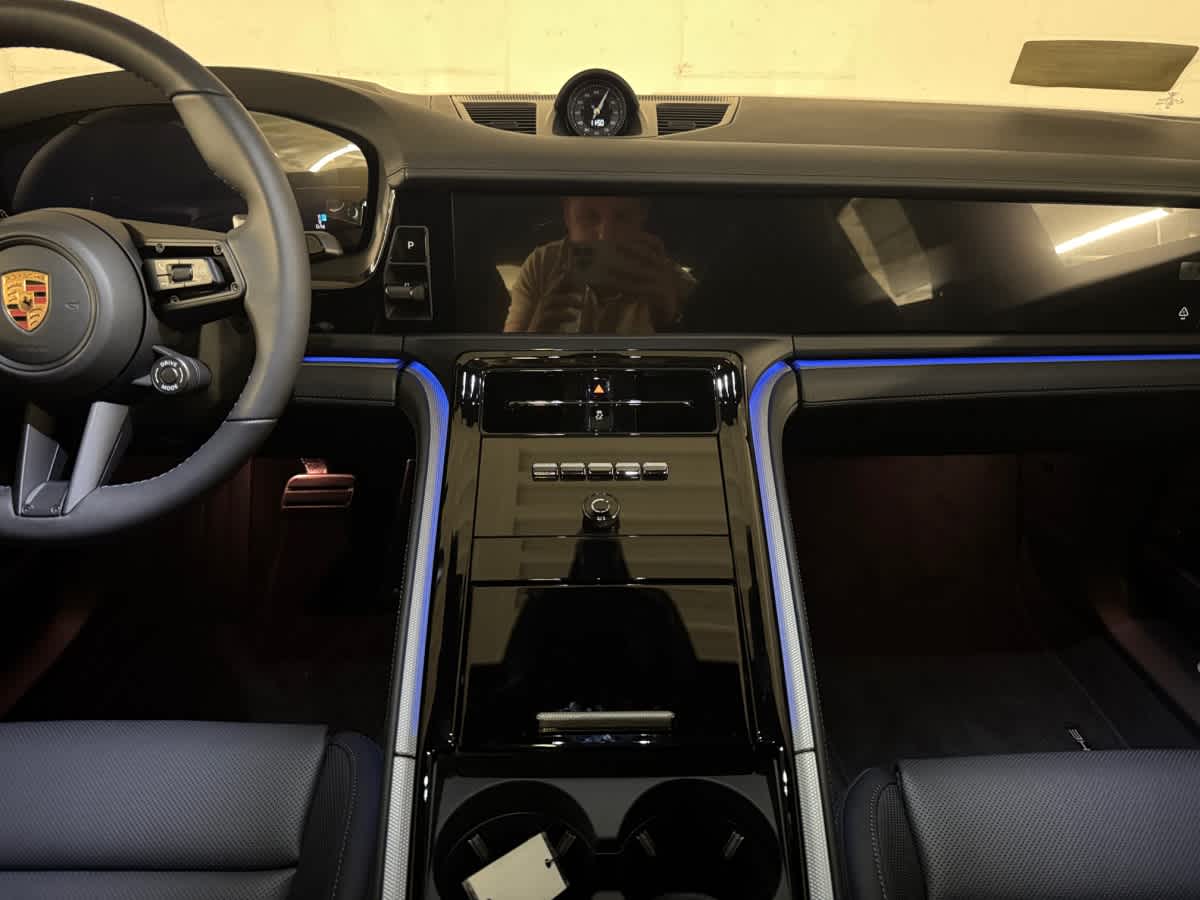 new 2025 Porsche Panamera car