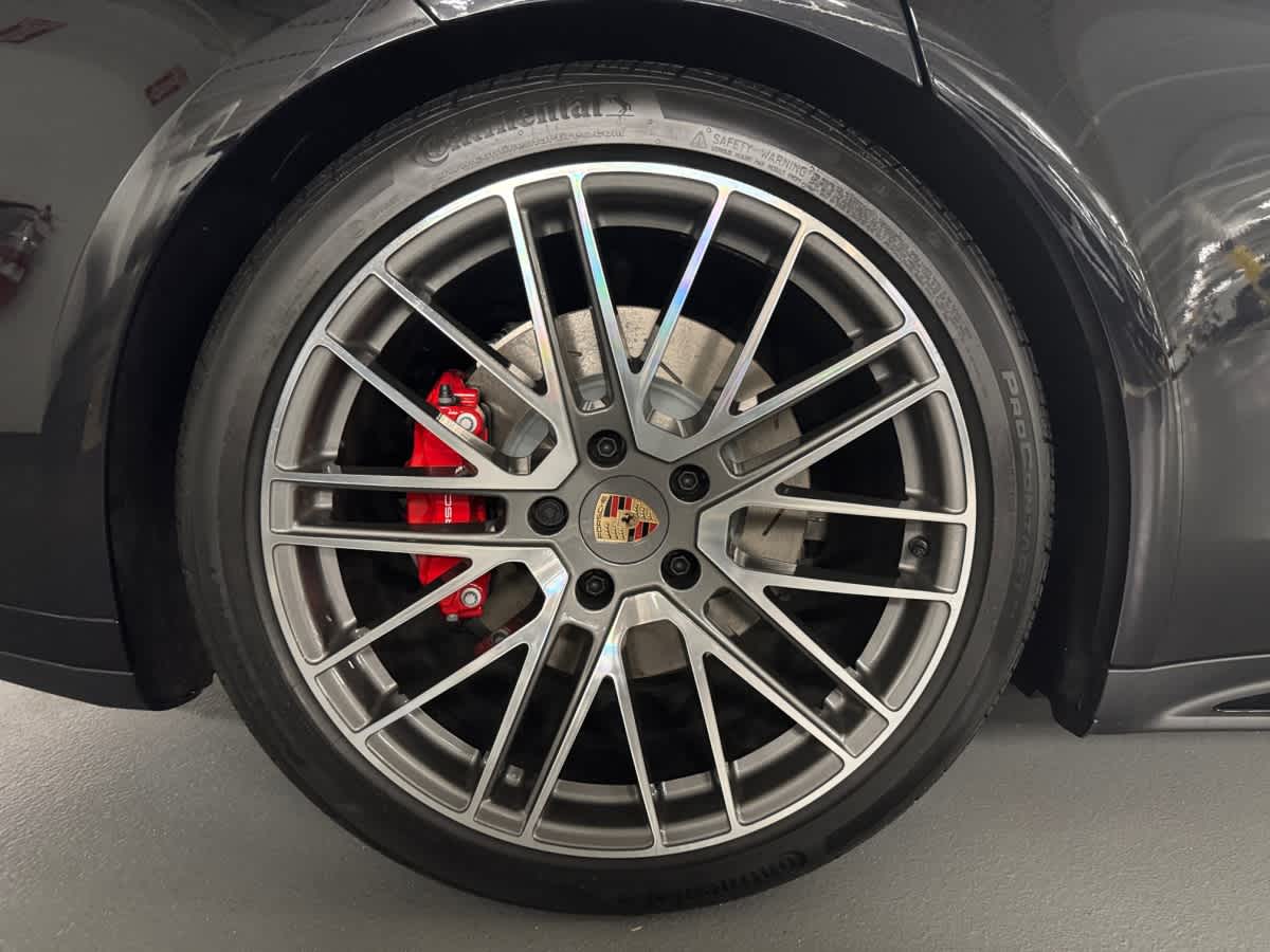 new 2025 Porsche Panamera car