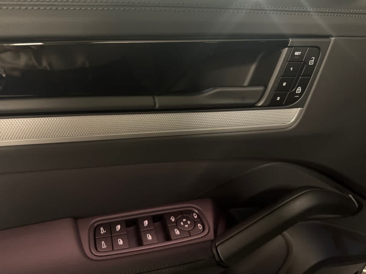 new 2025 Porsche Cayenne car