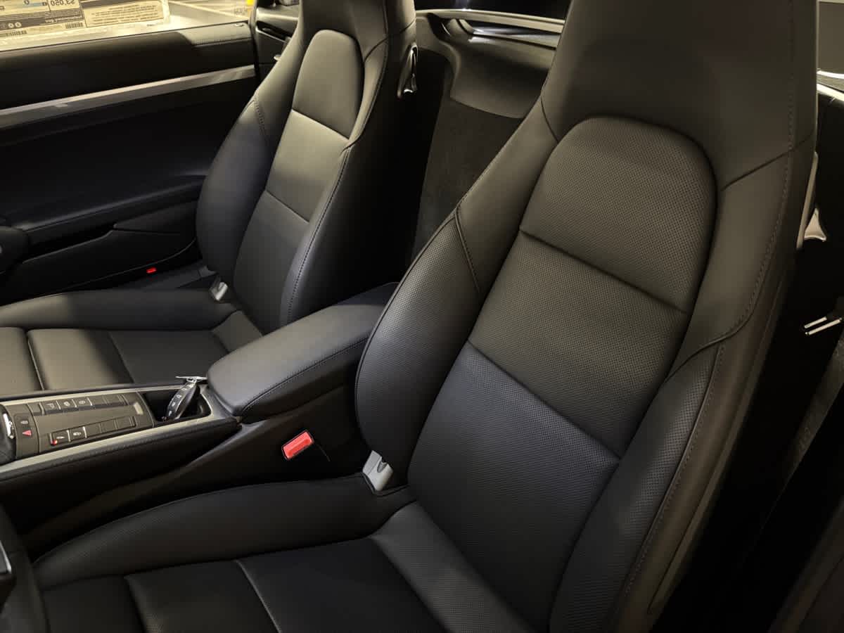 new 2025 Porsche 718 Cayman car