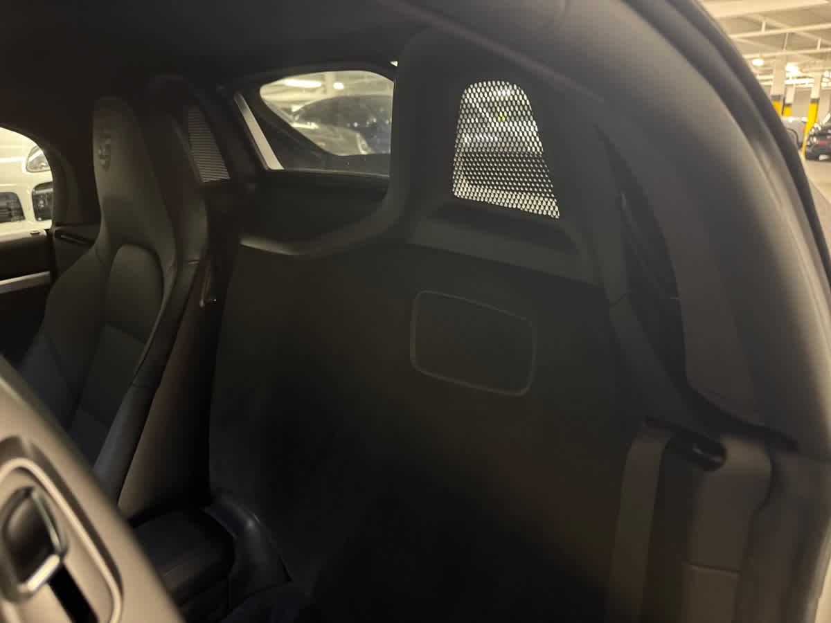 new 2024 Porsche 718 Boxster car