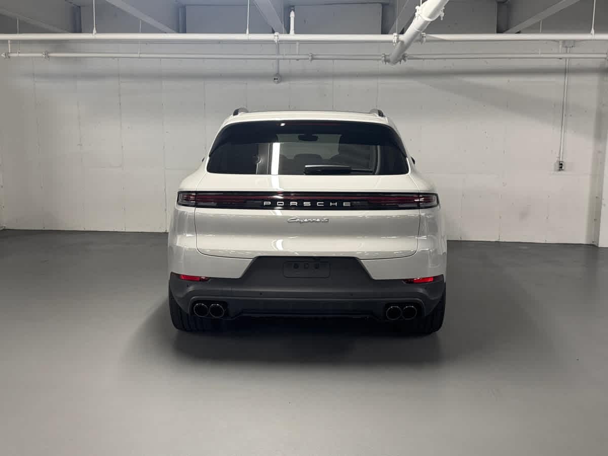 new 2025 Porsche Cayenne car