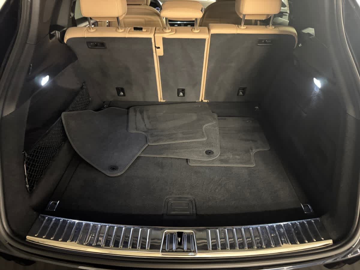 used 2022 Porsche Cayenne car, priced at $59,998