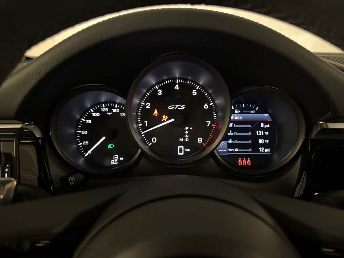 new 2026 Porsche Macan car